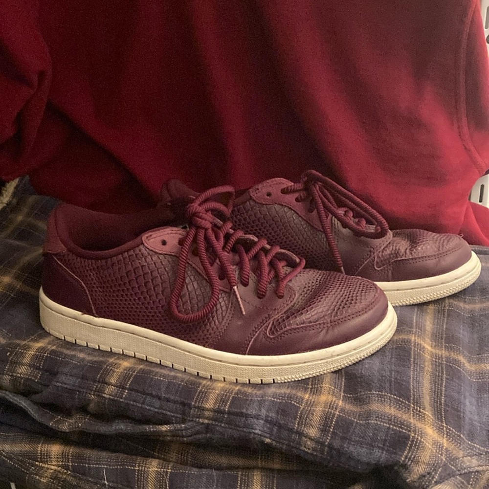 Nike Air Jordan 1 Retro Bordeaux women’s snakeskin sneaker